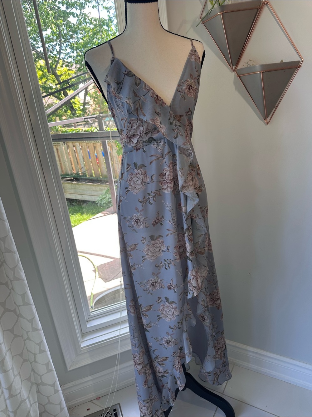 DRESS FORUM Floral Ruffle Maxi Dress Feminine Wedding Grey Blush Peony Sz Small